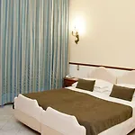 Ristorante Maga Circe 4* Сан-Феличе-Чирчео